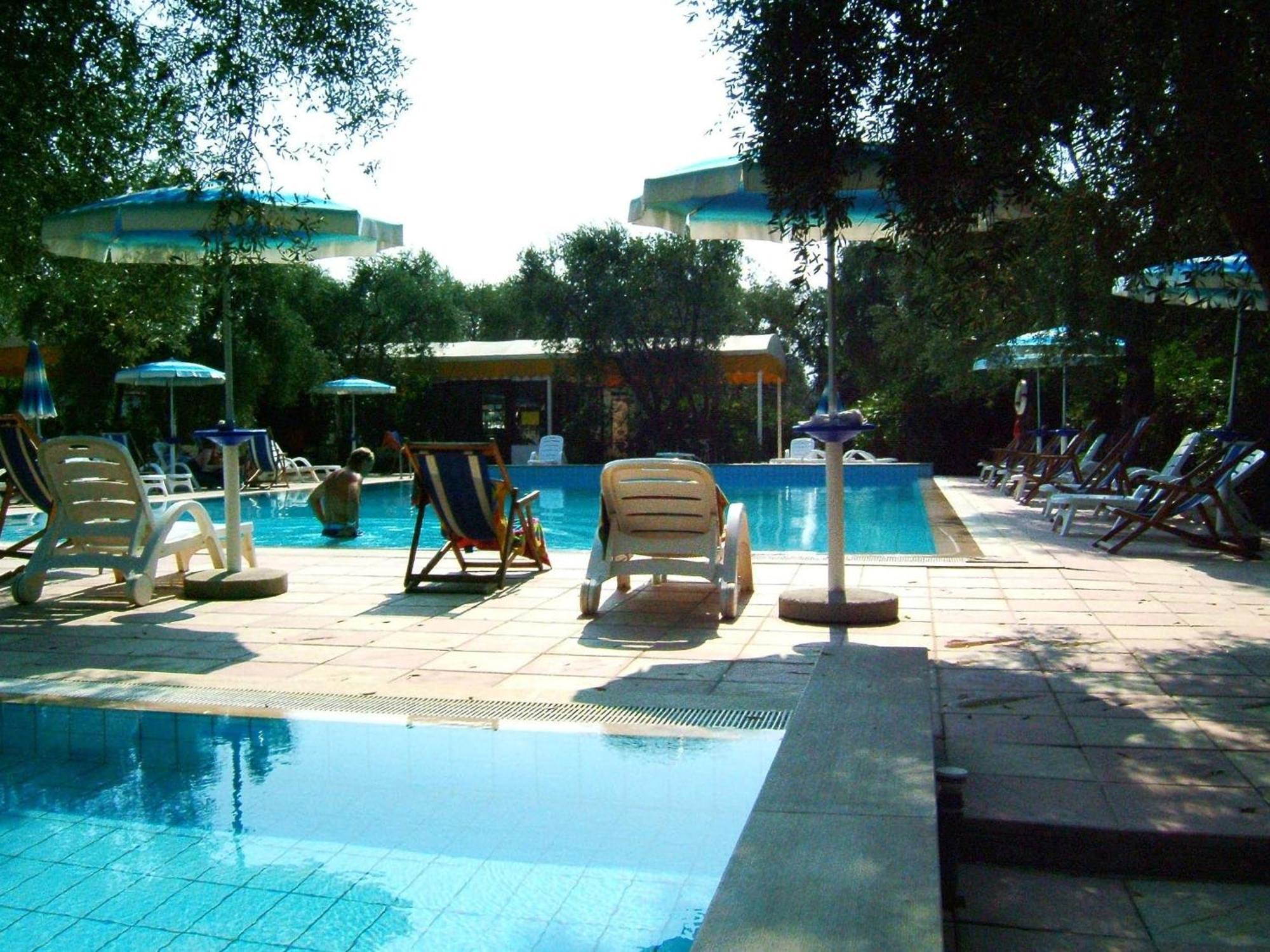 Residence Baia Del Gallo Vieste Zewnętrze zdjęcie